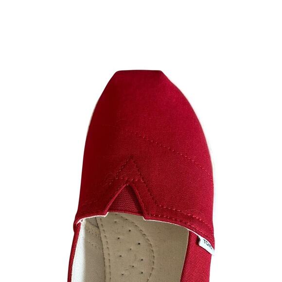 TOMS Red Slip-On Shoes Alpargata Canvas Flats, kids size 2, brand new w/o box - Picture 4 of 5